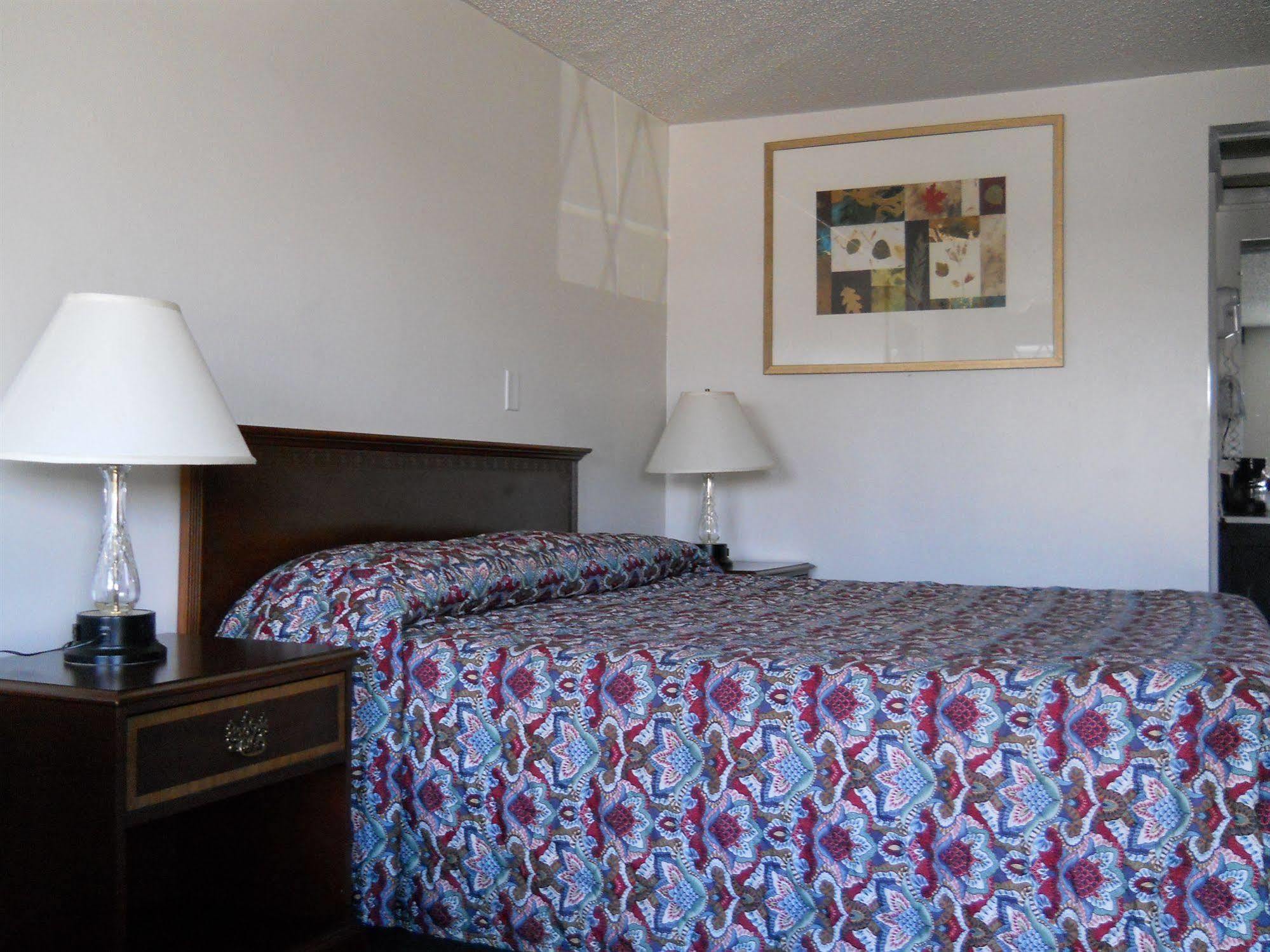 Value Inn Motel - Milwaukee Airport South โอ๊คครีก ภายนอก รูปภาพ